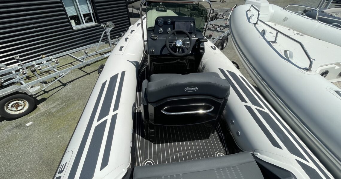 /home/semirij/www/wp-content/uploads/2026/01/Bateau-pneumatique-occasion-moins-de-30-000-E.jpg