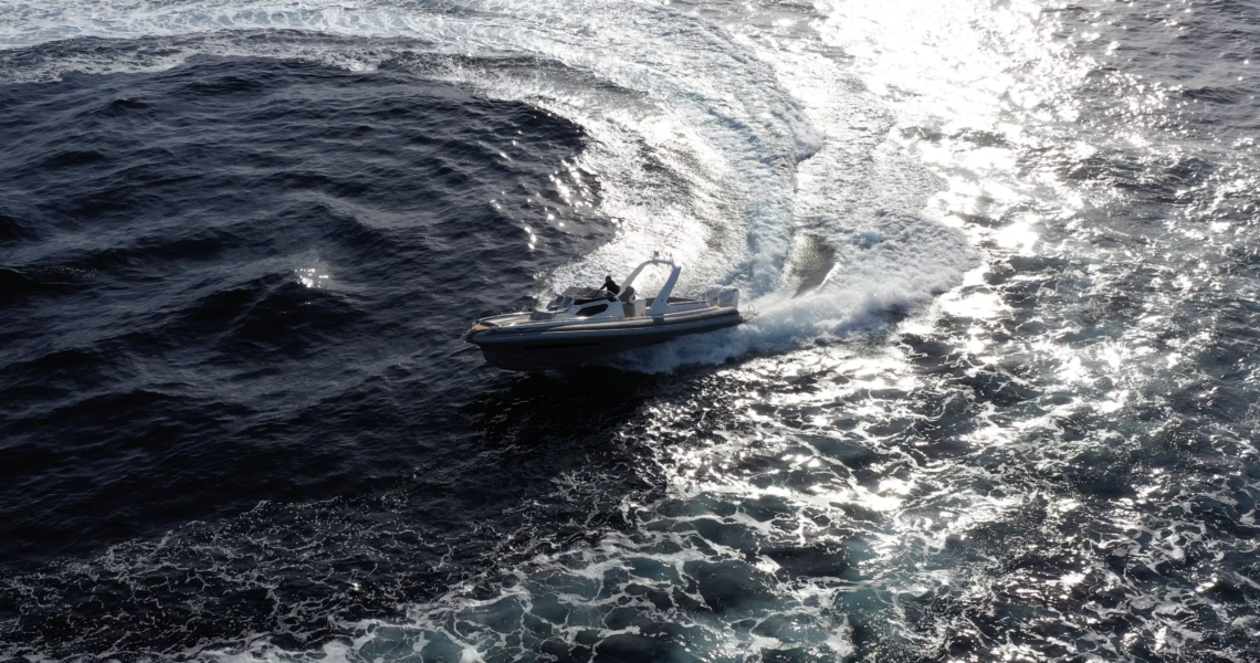 /home/semirij/www/wp-content/uploads/2026/01/Bateaux-pneumatique-SALPA-Soleil-1.png