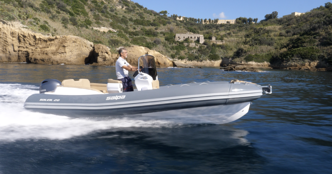 /home/semirij/www/wp-content/uploads/2026/01/Semi-rigide-Hypalon-6.5m-2.png