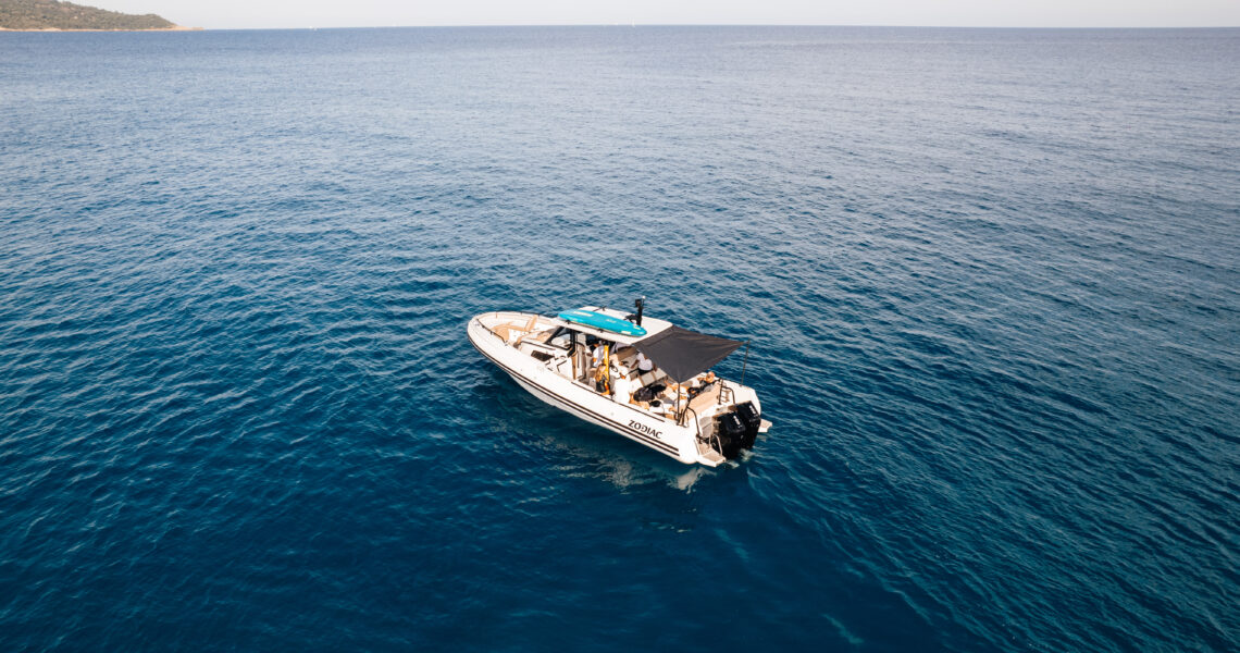 /home/semirij/www/wp-content/uploads/2026/01/X10CC-Zodiac_Saint-Tropez-@Cedric-Manoukian-3.jpg